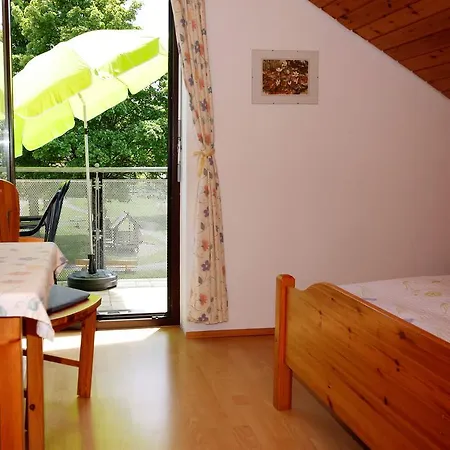 Daire Ferienwohnung Manfred Lohr